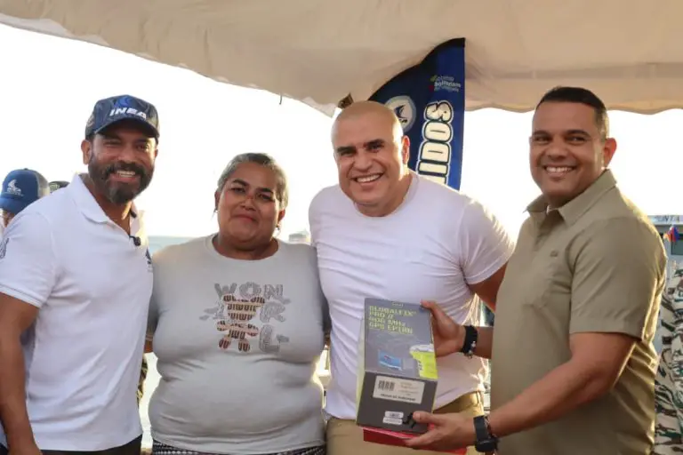 Pescadores de Falcón reciben dotación de instrumentos de seguridad