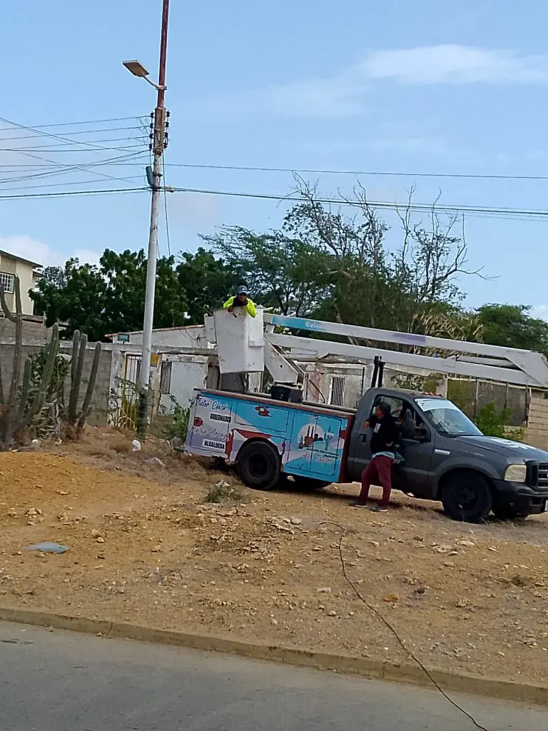 Servicio Público de la Alcaldía de Los Taques atiende al sector Manuela Sáenz