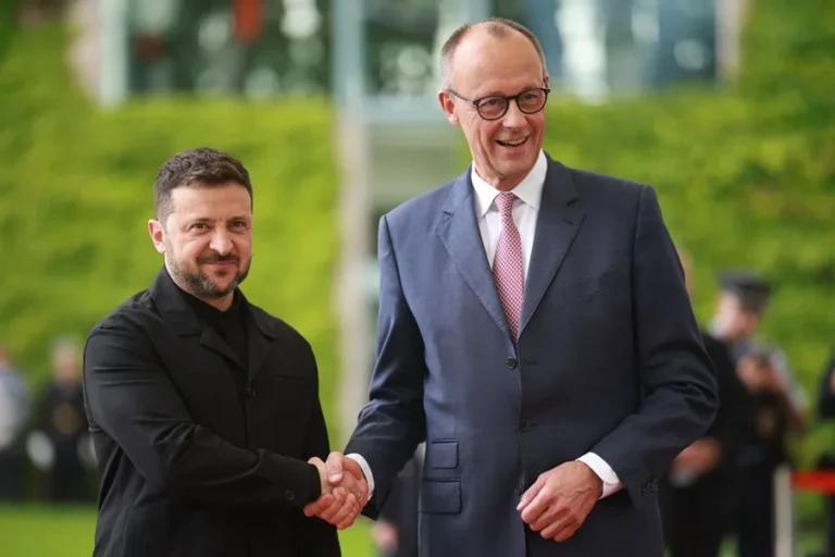 Zelenski va a Alemania para videoconferencia con Trump