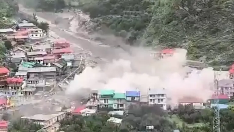 Avalancha en el Himalaya indio deja al menos 4 muertos y decenas de desaparecidos