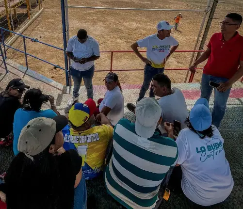 El alcalde Rubén Molina supervisa la puesta en marcha de los proyectos deportivos aprobados en las dos comunas de Las Calderas.