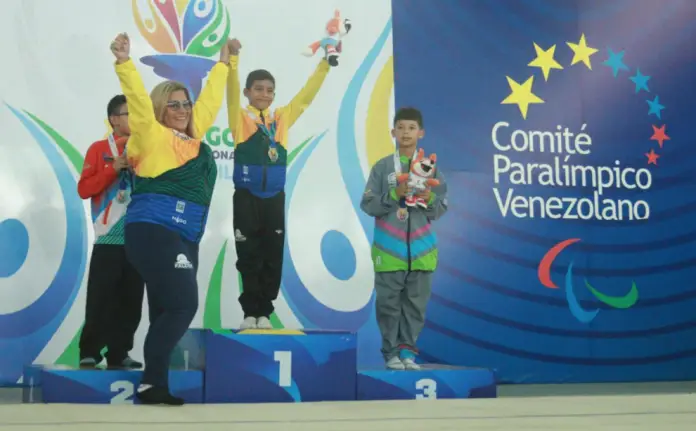 En la disciplina gimnasia artística masculina de los XIX Juegos Deportivos Nacionales Estudiantiles Falcón se colgó la medalla de oro.