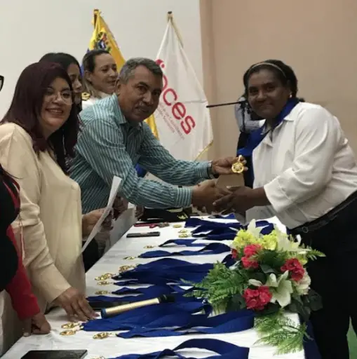 En el 66 aniversario del Inces, el Liceo Inces Falcón graduó a 59 hombres y mujeres que integraron la XIX Promoción de Bachilleres.