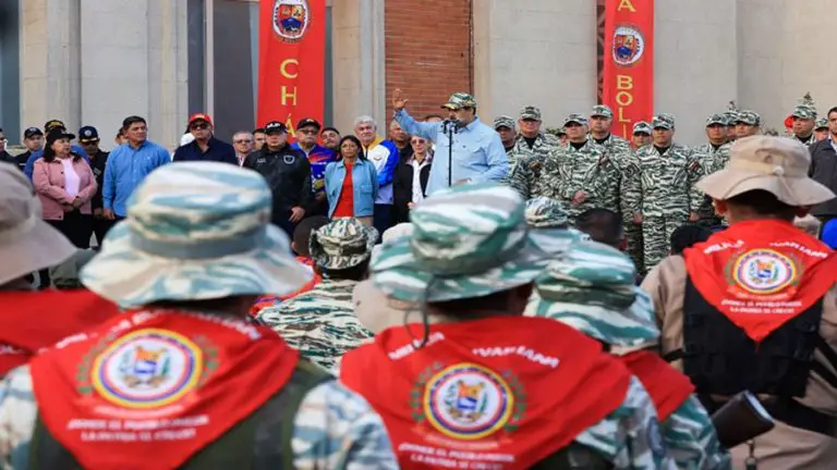 Maduro convoca jornada de alistamiento nacional por la defensa de la soberanía