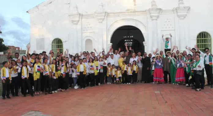 El Concejo Municipal de Carirubana llevó a cabo una sesión en la plaza Bolívar de Santa Ana, dando continuidad al parlamentarismo de calle