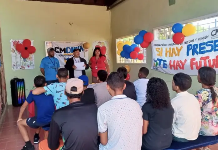 Con la esperanza de un futuro más brillante, 16 jóvenes de Zumurucuare de Coro, culminaron con éxito su formación en barbería y peluquería