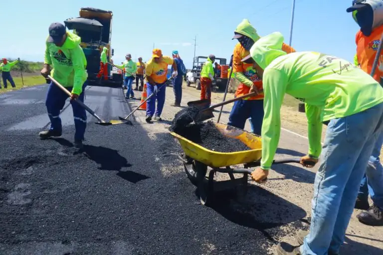 Gobernación de Falcón avanza en la optimización vial en la Coro-Punto Fijo