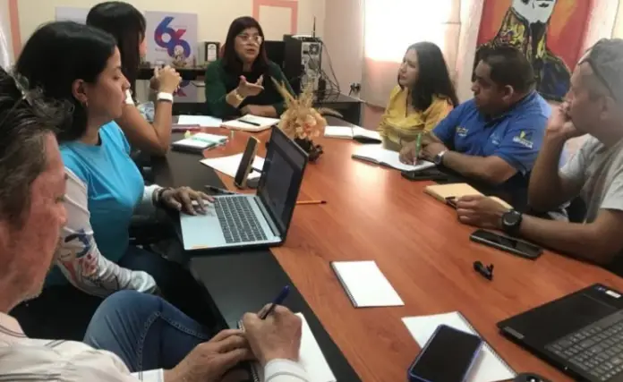 En el Inces autoridades afinan los detalles para la certificación y capacitación dirigida a los artesanos del barro.