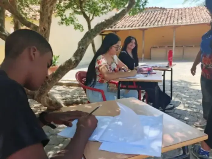 Con el objetivo de fomentar el interés por la lectura y la escritura, se realizó un exitoso taller en la Casa del Sol en Coro.