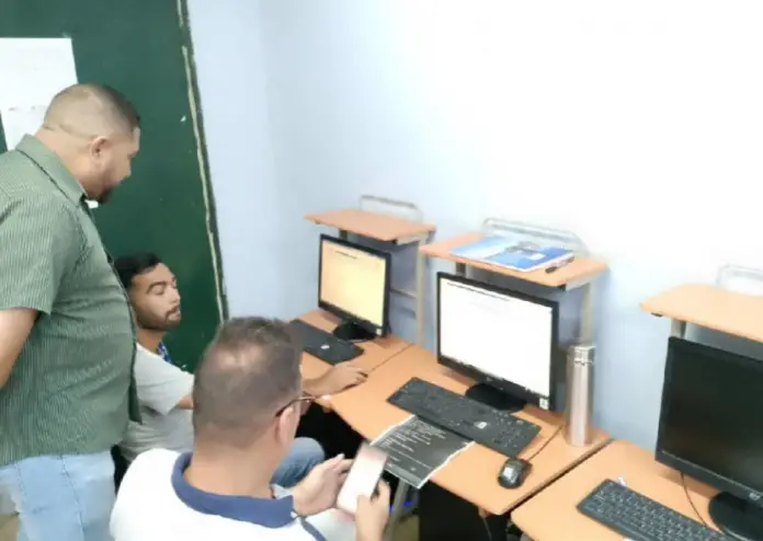 El ingeniero Raymon Moreno, coordinador de los Cursos Intensivos Universitarios y de Simulación de la UPTAG, informó sobre los avances.