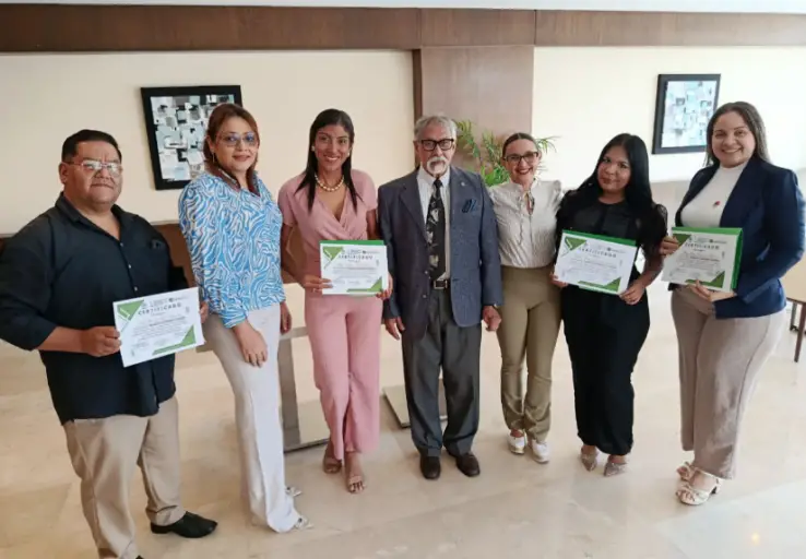 Este miércoles los cinco participantes de la segunda cohorte del Diplomado de Ecocardiografía Transtorácica culminaron su formación.