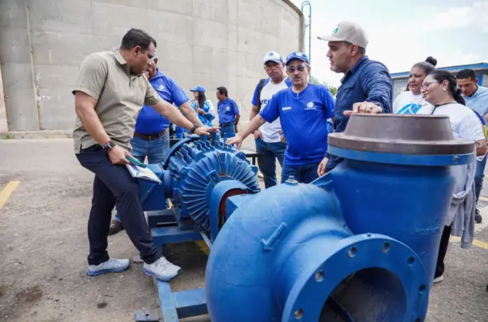 Víctor Clark supervisó los avances de la rehabilitación de la Estación de Bombeo Sur, una obra clave en la parroquia Punta Cardón