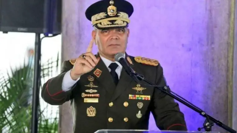 Padrino López denuncia «falso positivo» para justificar agresión militar de EE.UU.