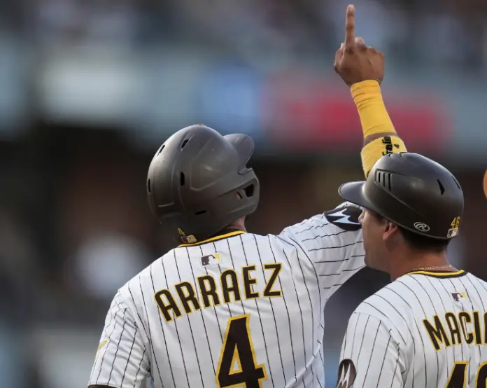 El destacado jugador de los Padres de San Diego, Luis Arráez, brilló contra los Orioles de Baltimore al alcanzar su milésimo hit.