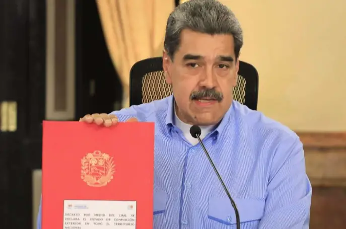 Presidente Maduro evalúa decretar estado de conmoción exterior