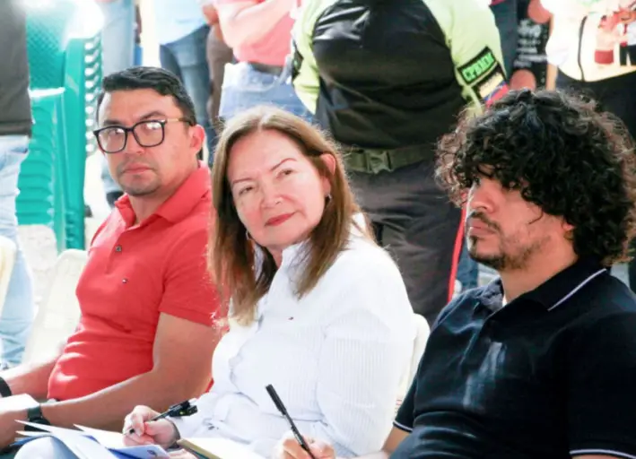 La ministra de los Adultos Mayores, Magaly Viña, sostuvo un encuentro con los clubes de abuelos del municipio Miranda.