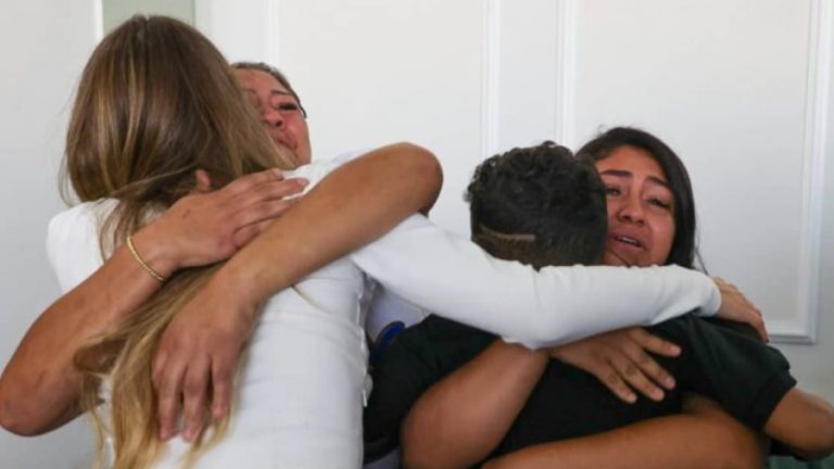 Cinco niños venezolanos repatriados se reunieron con sus familiares