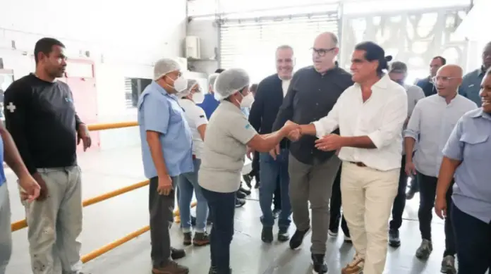 El Gobierno concretó otra alianza para fortalecer la producción de aseo personal, pañales y artículos de cuidado íntimo.