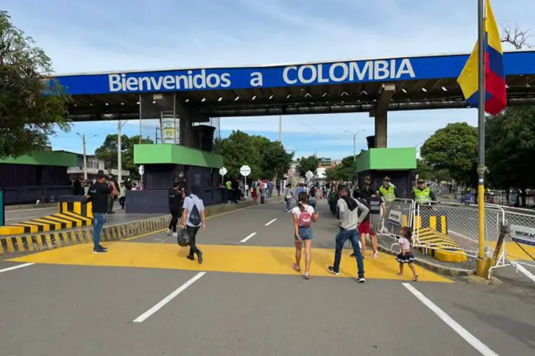 En riesgo de deportación miles de migrantes venezolanos en Colombia