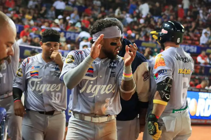 Los Tigres inician la temporada con victoria ante Cardenales