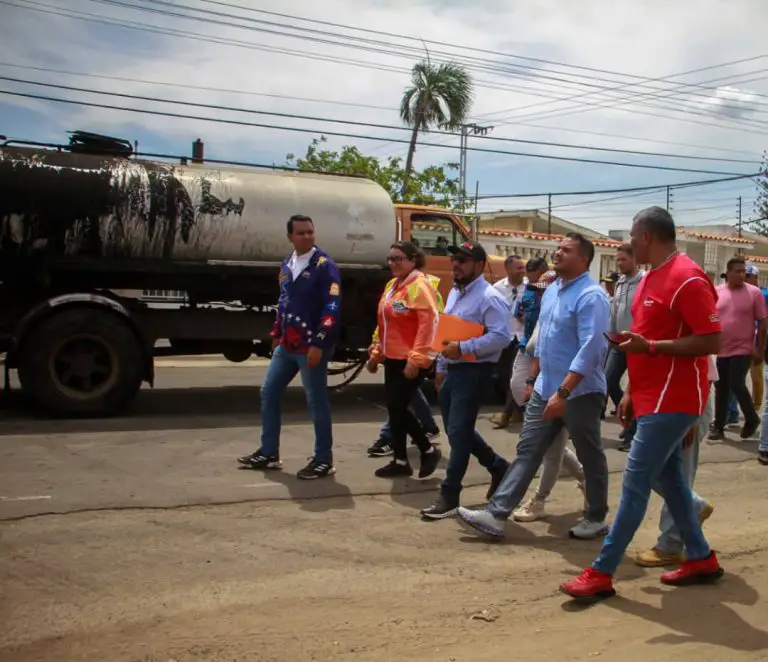 Plan de asfaltado urbano llega a la Puerta Maraven en Punto Fijo