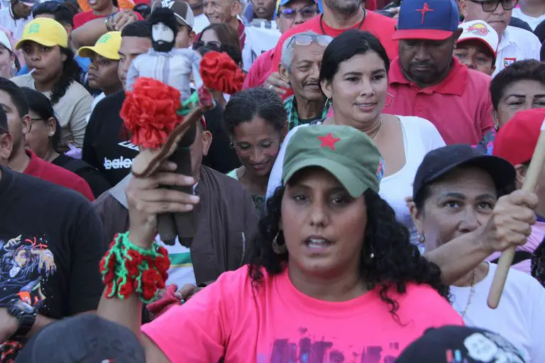 El cerro de Caujarao se volvió a llenar de simpatizantes del cantautor Alí Primera para conmemorar los 84 aniversario de su cumpleaños.