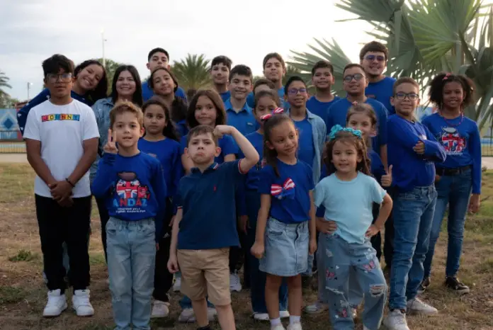 La academia Andaz English organiza un concurso de deletreo en inglés como parte de un intercolegiado donde participarán 16 instituciones