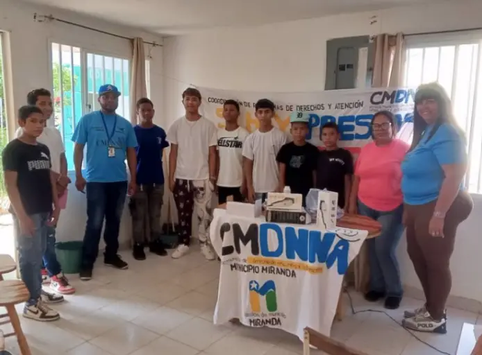 El Cmdnna a través del Programa “Si Hay Presente, Hay Futuro”, inició clases de barbería a niños y adolescentes.