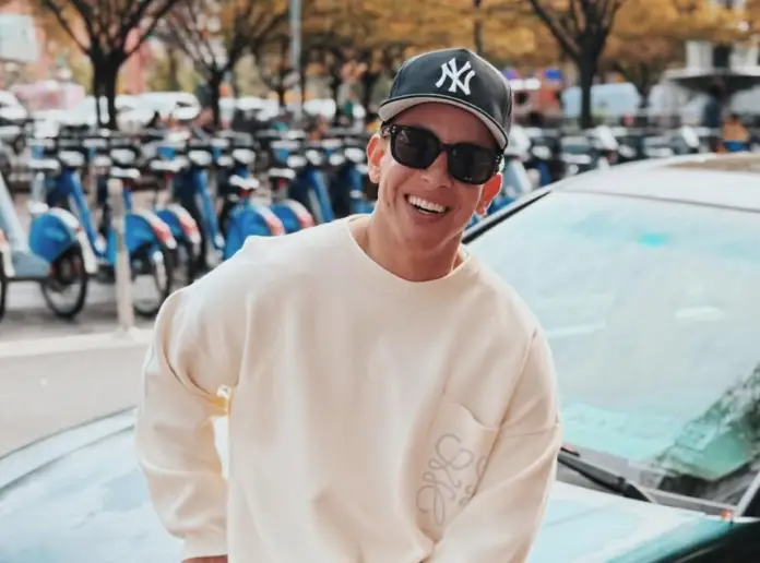 Cuando en diciembre de 2023 Daddy Yankee se despidió de sus fans con La Última Vuelta, muchos pensaron que había llegado el cierre.