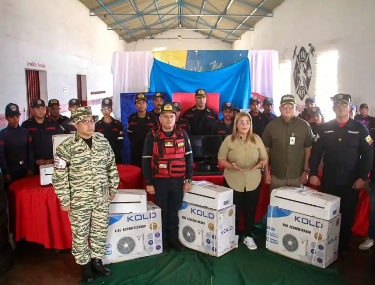 Refuerzan Cuerpo de bomberos en Falcón con nueva dotación de equipos