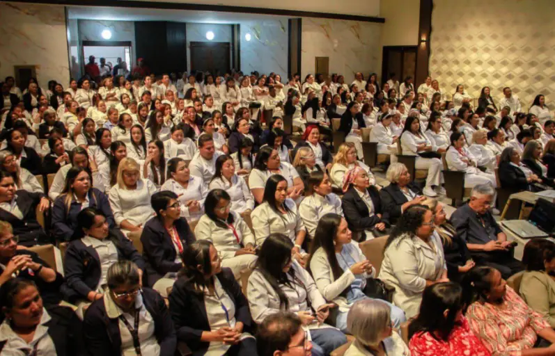 Con la ponencia de 30 interesantes temas en el área de la salud, del 15 y 16 de octubre se desarrolla el I Congreso Regional de Enfermería.