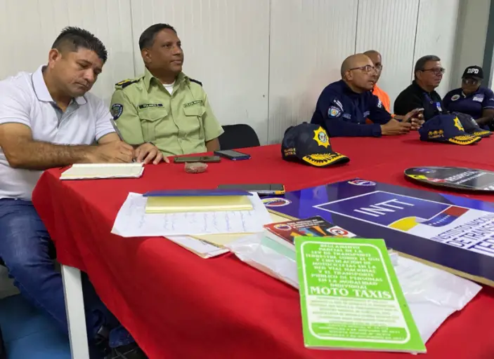 Este miércoles el alcalde Henry Hernández encabezó el inicio de la segunda cohorte de la academia de manejo integrada por 109 mototaxistas.