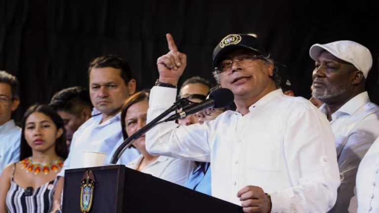 Proponen Asamblea Nacional Constituyente en Colombia