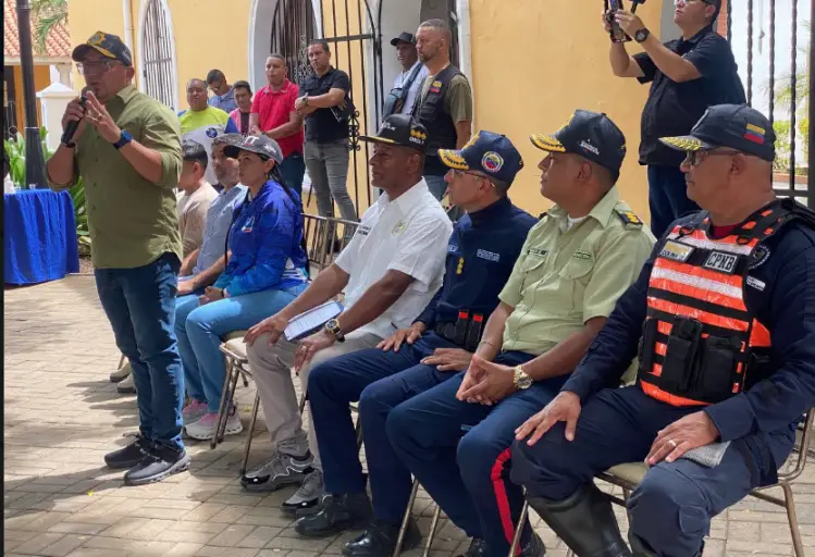 Con la idea de cambiar el paradigma de que siempre la culpa es del motorizado, 100 mototaxistas se certificaron.