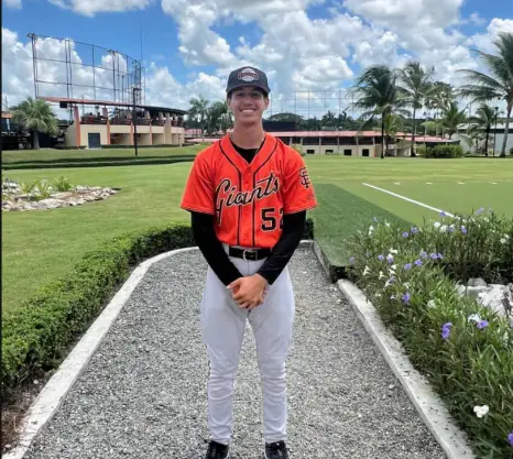 El joven prospecto paraguanero José Alejandro Valdez Reyes (Clase 2026), fue cerrado por la organización de San Francisco Giants.