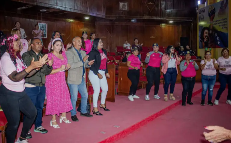 “Saber para sanar”: un espacio de esperanza, conocimientos y amor propio en el mes rosa