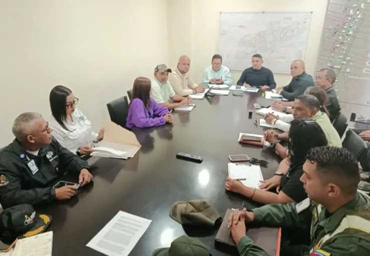 El alcalde de Miranda, Henry Hernández, informó que inician acciones precisas para mitigar los basureros improvisados y no permitidos.