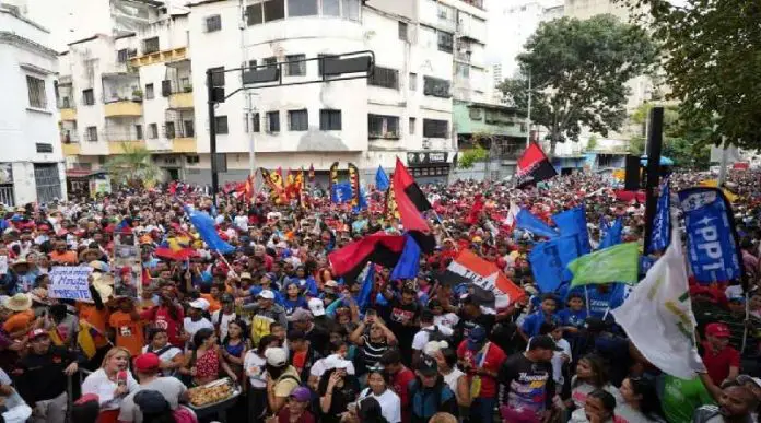 Movilización en Caracas | Oficialismo marcha  por la soberanía