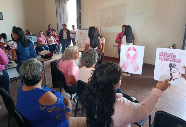 Este miércoles en la Antigua Aduana del municipio Colina se realizó el foro denominado “Mujer tejedora de Saberes Ancestrales”.