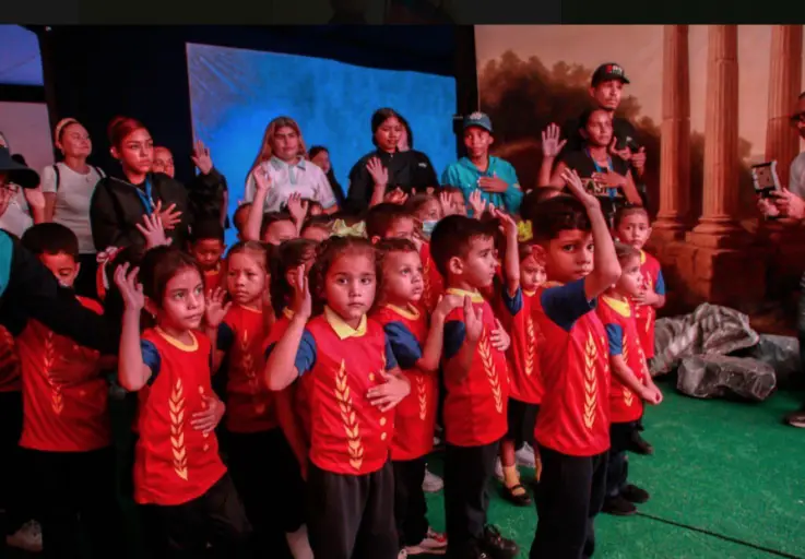 Desde el 13 hasta el 19 de octubre, el gimnasio cubierto “Carlos Sánchez” en Coro será sede de la exposición "Simón de Niño a Libertador".