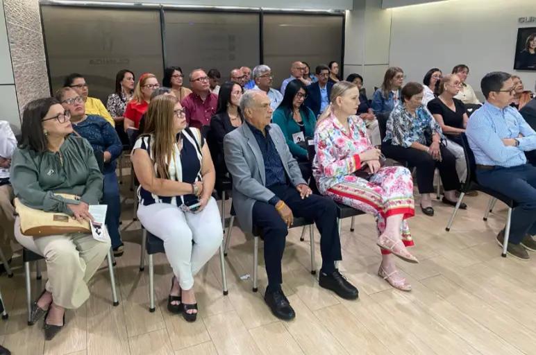En el salón de conferencia de la Clínica Guadalupe se llenó fe con el foro sobre San José Gregorio Hernández, “Un constructor de la paz".