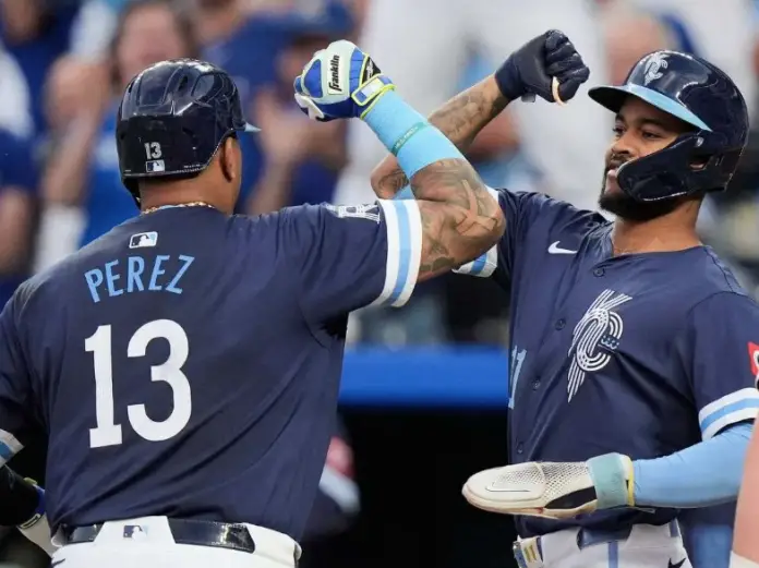 La MLB reveló los candidatos a los distintos premios, entre ellos el Bate de Plata, por lo que Salvador Pérez y Maikel García.