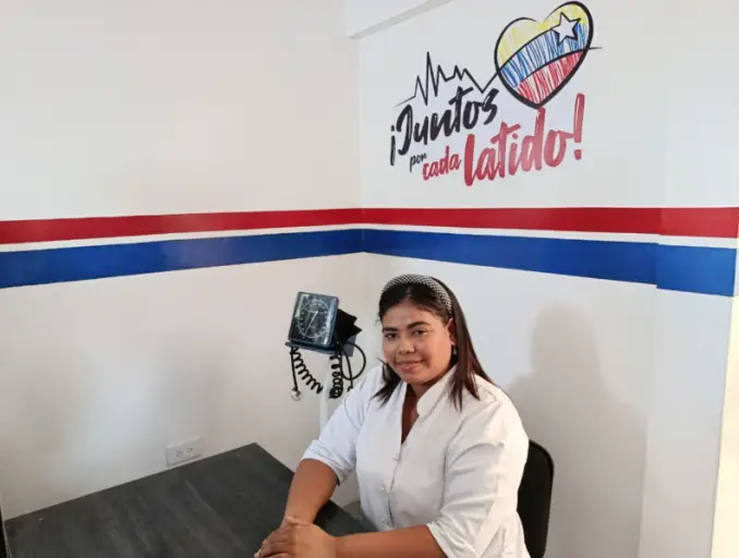 El gobernador Victor Clark entregó totalmente renovado el Consultorio Popular tipo II el cual beneficiará a más de 14 mil habitantes.