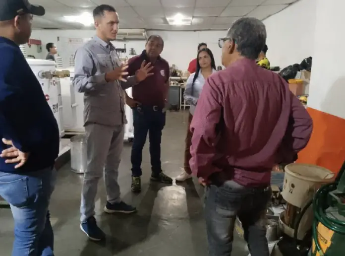 El rector de la UPTAG recibió al alcalde del municipio Democracia, Rómulo Gutiérrez para mejorar de la educación de su municipio.
