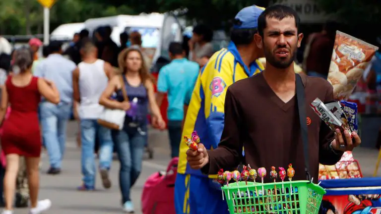 Más del 66% de los migrantes venezolanos en Colombia está empleado