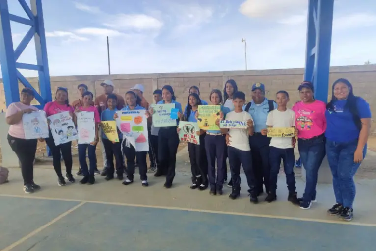 En el marco del Día Internacional contra la violencia y el acoso escolar, diversas instituciones del municipio de Colina se unieron.