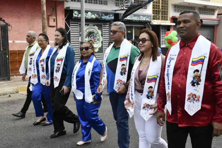 Punto Fijo | Desfile por aniversario de la Educación Inicial