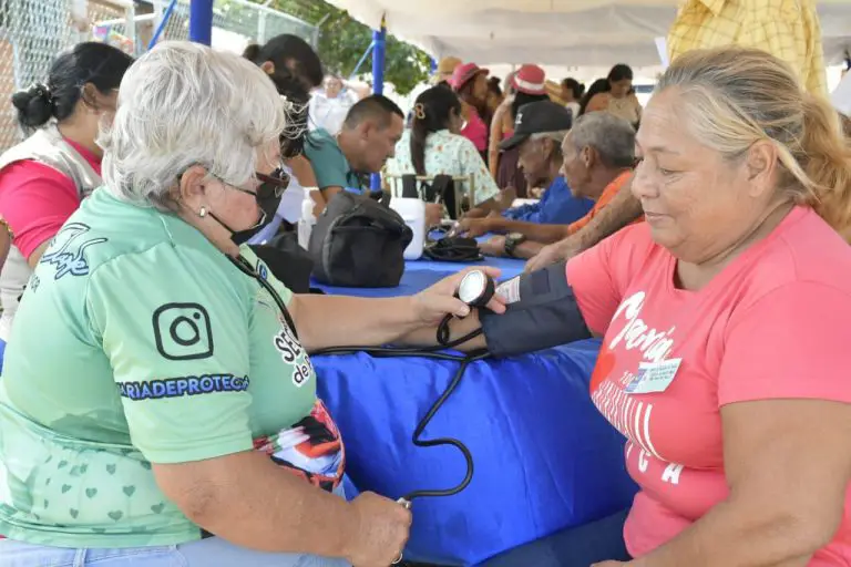 Gobierno de Carirubana garantiza atención médica especializada