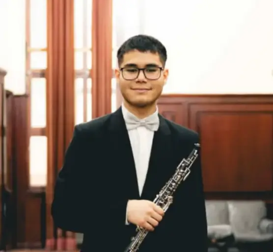 El músico Eliezer Chirino viajó desde Coro con el sueño de brillar con su Oboe, en la Orquesta Juvenil Nacional José de San Martín.