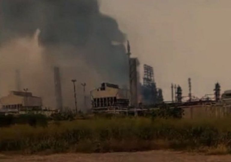 Un muerto y cientos de afectados dejó incendio en complejo petroquímico de Anzoátegui